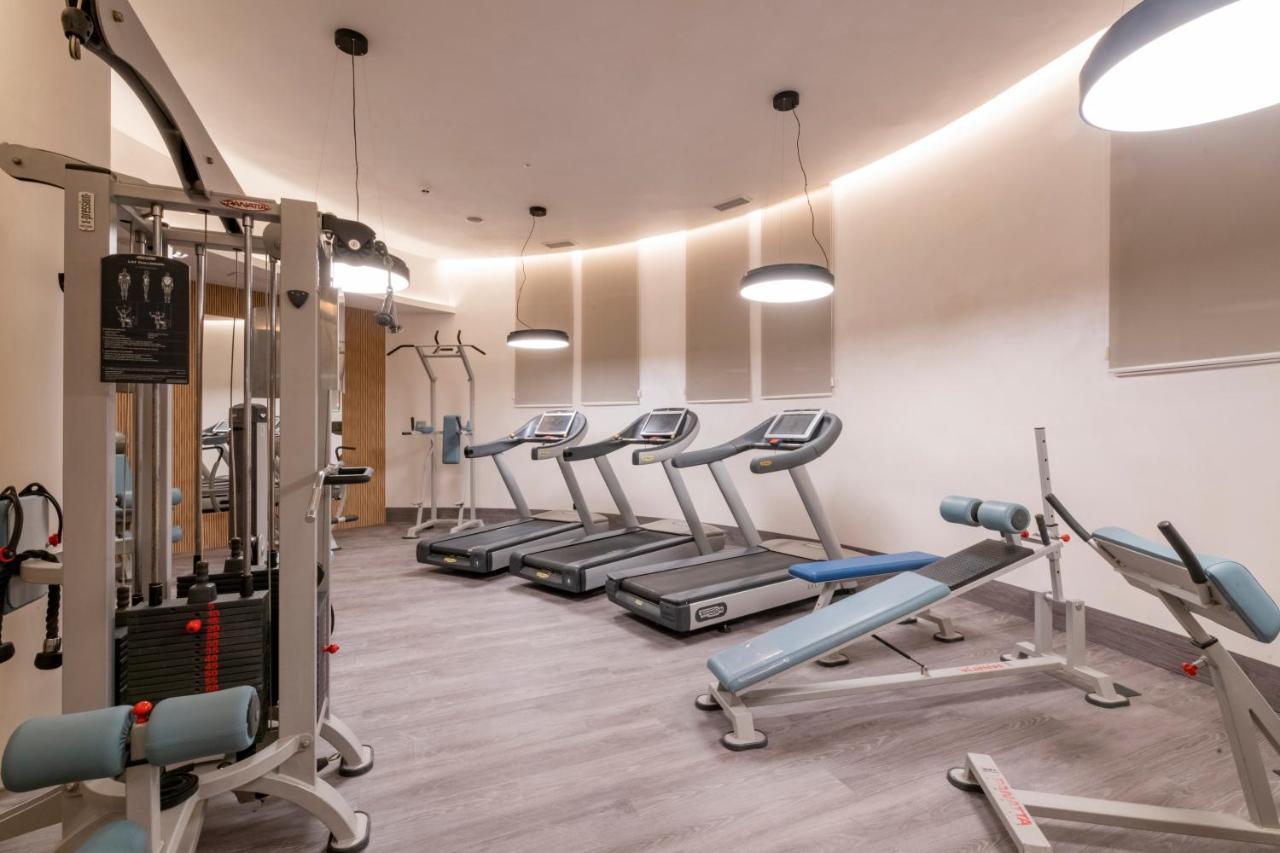 โรงแรมแมซอง โซเฟีย ภายนอก รูปภาพ The gym at the hotel
