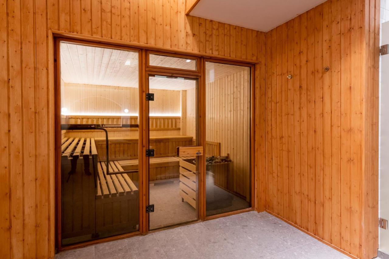 โรงแรมแมซอง โซเฟีย ภายนอก รูปภาพ A modern Finnish sauna